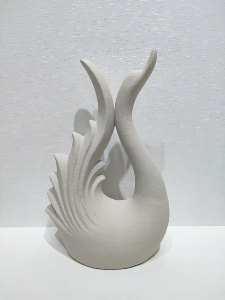 123D Textured White Swan Ceramic Form featuring matte surface and sculptural silhouette.