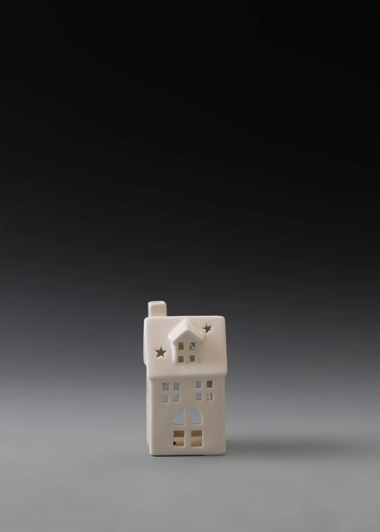 207A narrow star house in matte white ceramic with illuminated openings for Christmas village displays