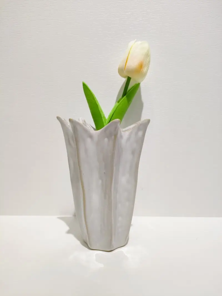 020D Petal Edge Sculptural Vase with distinctive opening shape and artistic curved structure
